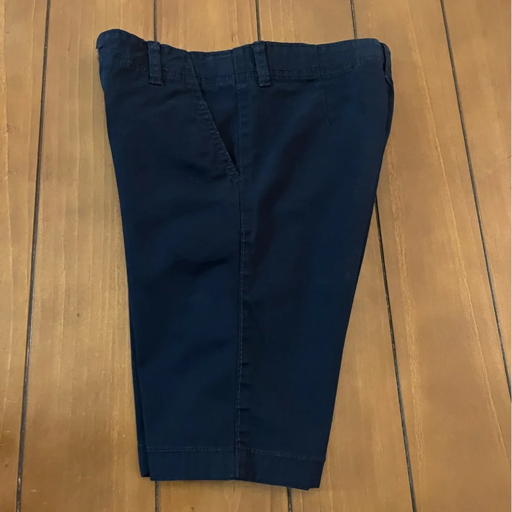 NWOT OshKosh B’gosh Adjustable Waistband Stretch Chino Uniform Shorts Size 8